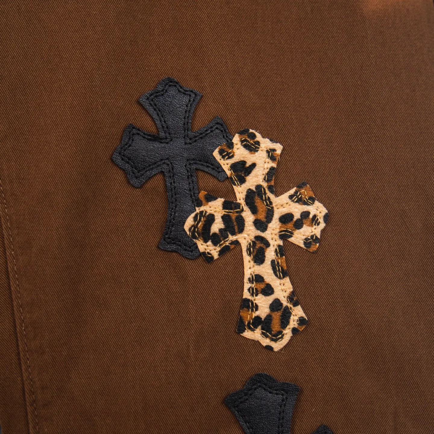 P260 Chrome Hearts | Chrome Hearts Brown Casual Cross Patched Leather Jeans - Full of exploring the ultimate in fashion, Chrome Hearts' new Chrome Hearts pants cleverly integrate camouflage cross, camouflage cross and other elements to break traditional boundaries. Mattyboy's clever fusion of overalls and khaki jeans, the same style, brings endless matching inspiration to fashionistas! Whether it is daily wear or a trendy try, these pants can bring you an excellent fashion experience. Style number: 1754# Color: casual brown Size: 28 30 32 34